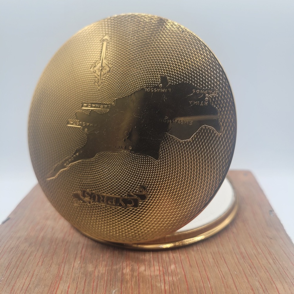 Vintage Gold Tone Melissa Mirror Compact Made In England 3.25" Cypres Engraving